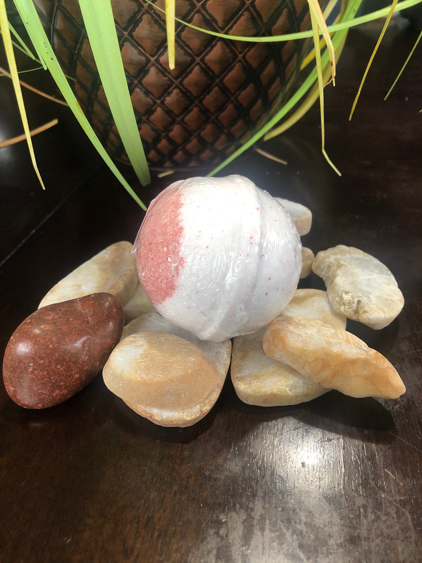 Gardenia Stone: Cherry Almond Bath Bomb